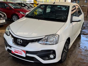 Etios 1.5 SD Platinum automático 2017.2018 1