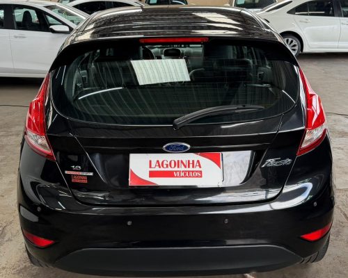 New Fiesta 1.6 automático 2013.2014 3