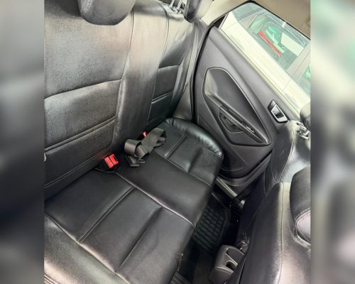 New Fiesta 1.6 automático 2013.2014 8