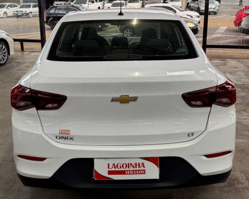 Ônix Plus 1.0 lt2 2020.2021 3